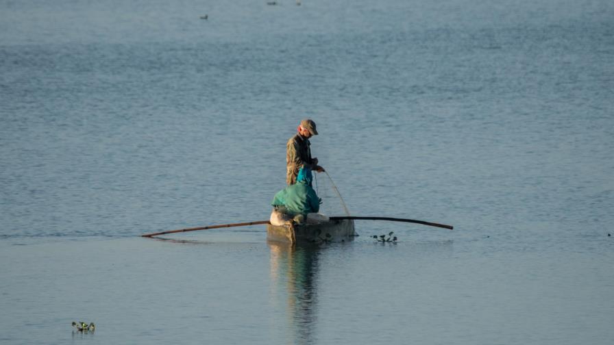 Multa de US$11 millones mantiene bajo custodia a 59 pescadores dominicanos en Jamaica Multa de US$11 millones mantiene bajo custodia a 59 pescadores dominicanos en Jamaica