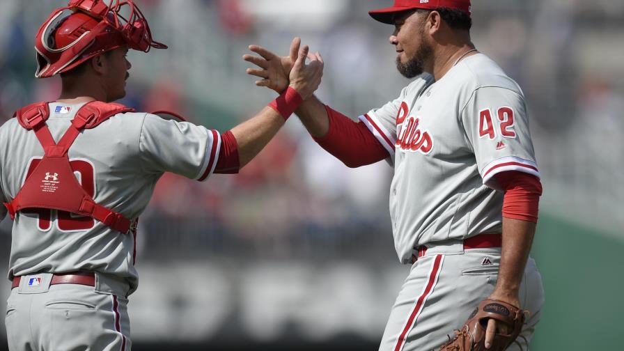 Neris y Benoit cierran victoria de los Filis en Washington Neris y Benoit cierran victoria de los Filis en Washington