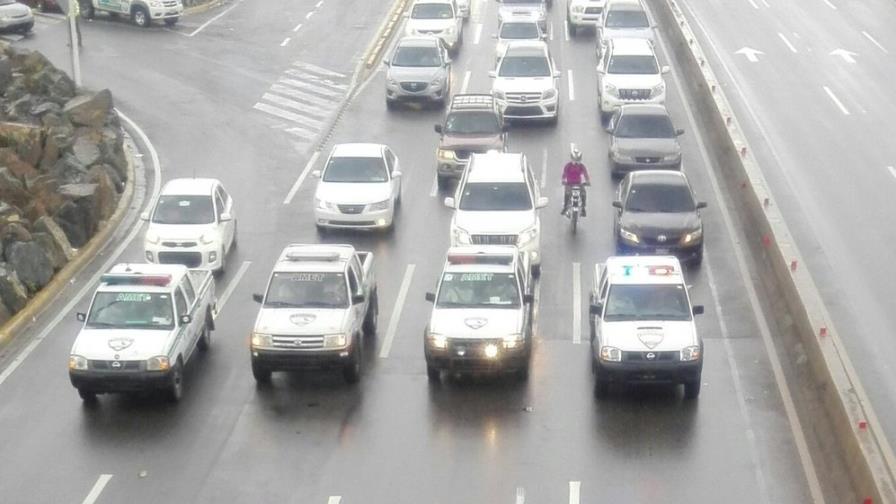 Vacacionistas retornan al Gran Santo Domingo antecedidos por carreteos Vacacionistas retornan al Gran Santo Domingo antecedidos por carreteos