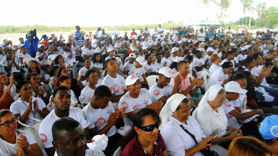 Nuncio  apostólico clausura “ Semana Santa en Valores”