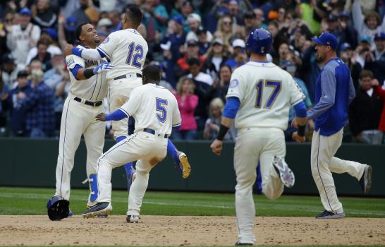 Cruz dio el hit de oro en el noveno en el triunfo de Seattle sobre los Vigilantes Cruz dio el hit de oro en el noveno en el triunfo de Seattle sobre los Vigilantes