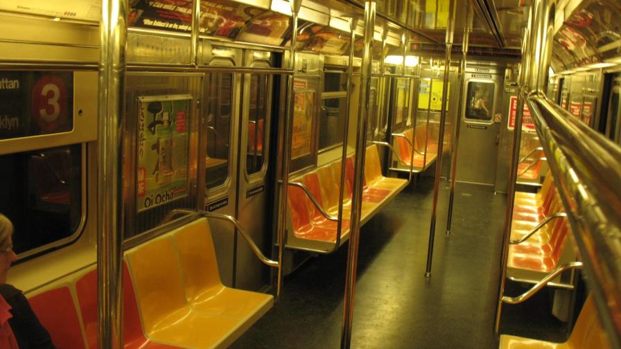 Hombre ofreció un soborno de 50 mil dólares tras no pagar el boleto del Metro