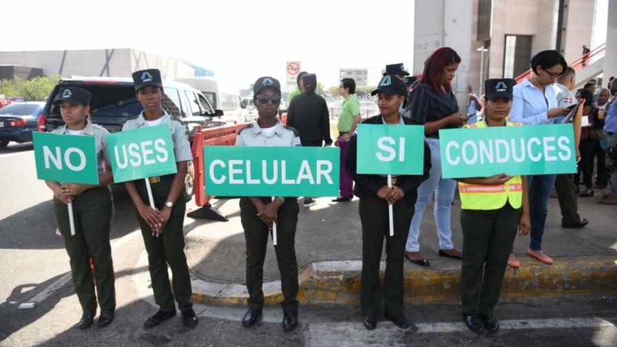 AMET desmiente mensaje viral sobre multas; advierte que conductores deben cumplir la ley