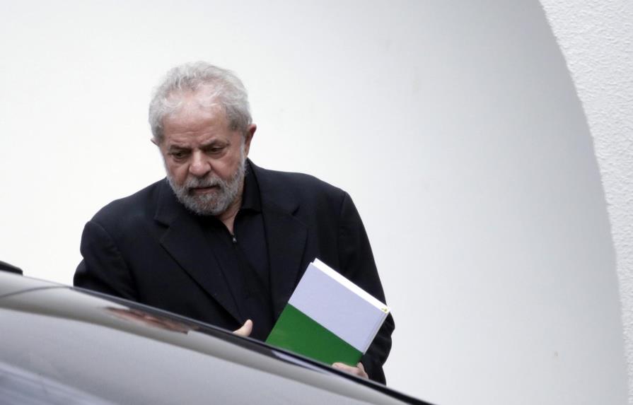 Odebrecht confesó que usó 225,800 dólares en obras en casa de campo de Lula