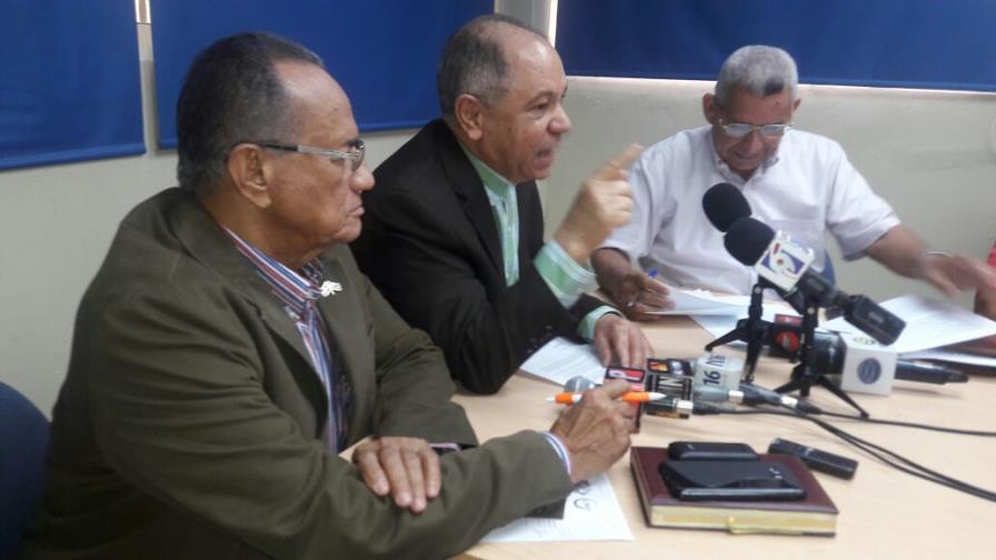 Centrales sindicales insisten en que se ratifique aumento del 20%