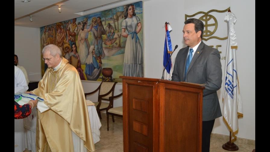 Cenapec celebra con una misa su 45 aniversario al servicio de la educación