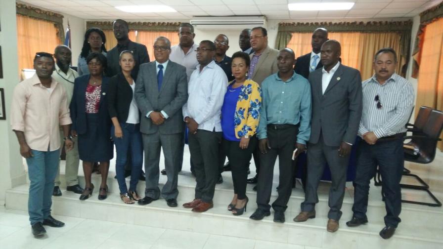 Alcaldes de la frontera domínico-haitiana debaten problemáticas y soluciones Alcaldes de la frontera domínico-haitiana debaten problemáticas y soluciones