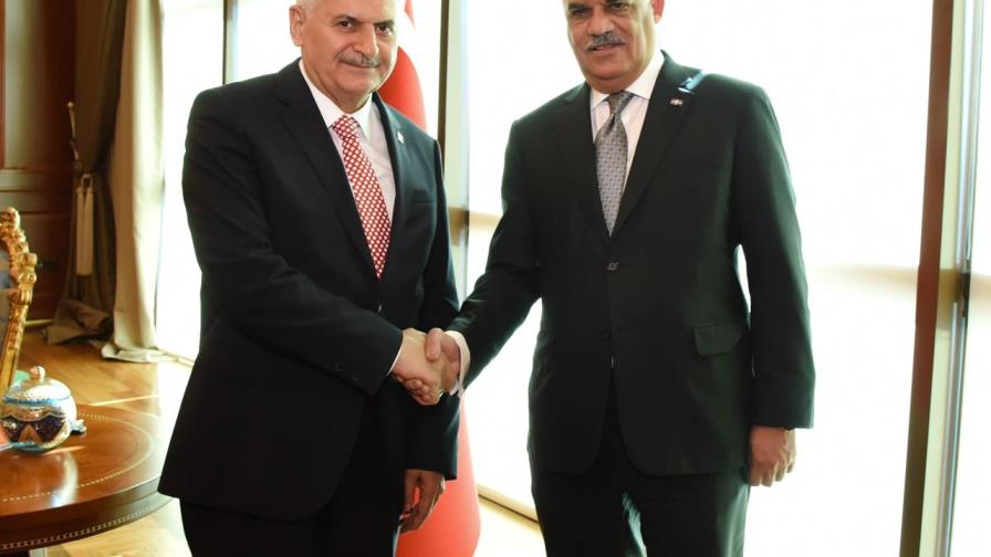 Primer Ministro de Turquía ofrece apoyo al país en materia educativa pública digital Primer Ministro de Turquía ofrece apoyo al país en materia educativa pública digital