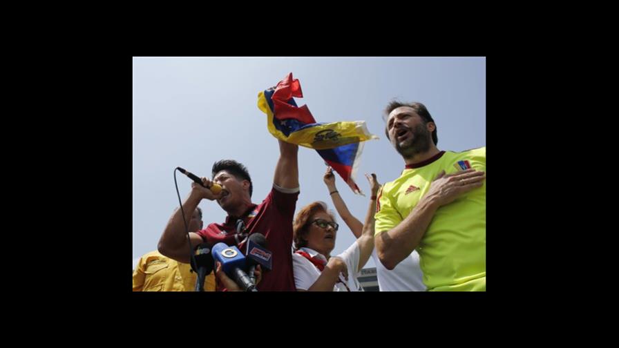 Cantante del dúo Chino y Nacho se une a las protestas en Venezuela Cantante del dúo Chino y Nacho se une a las protestas en Venezuela