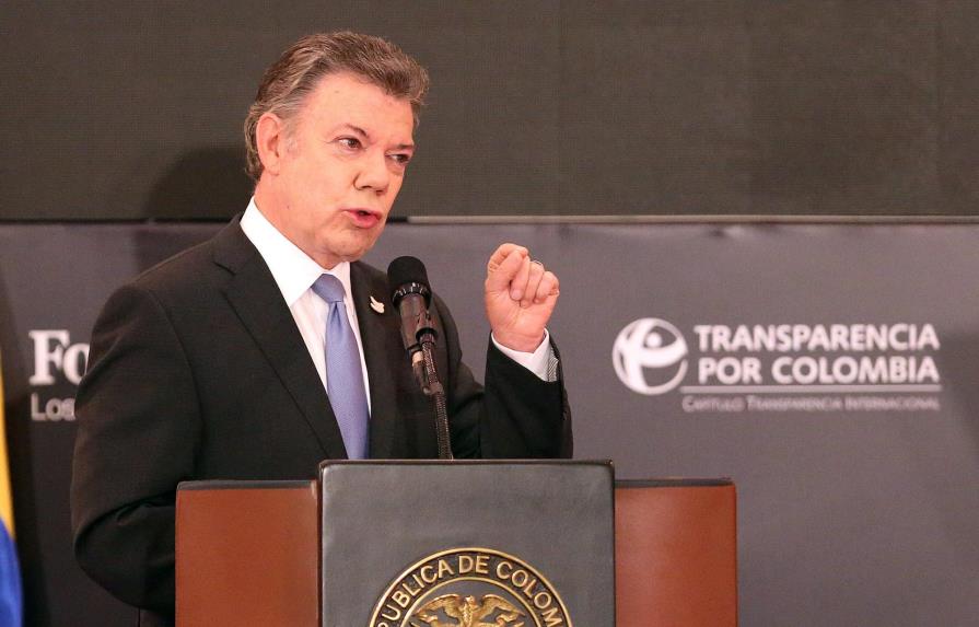 Citan a Santos a explicar supuesto ingreso de dinero Odebrecht a su campaña