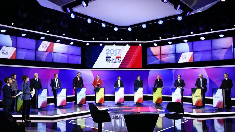 El atentado de París da un vuelco a la última cita televisiva de la campaña