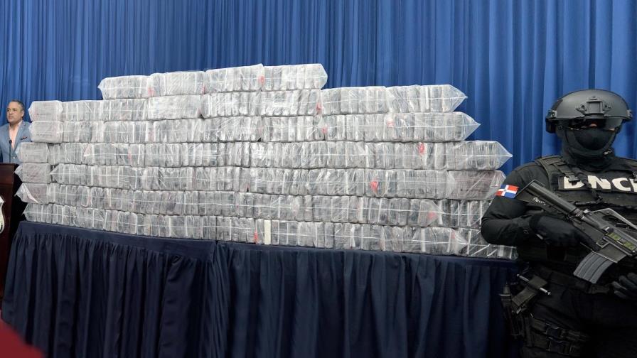 Decomisan 390 paquetes de droga en contenedor de exportadora 