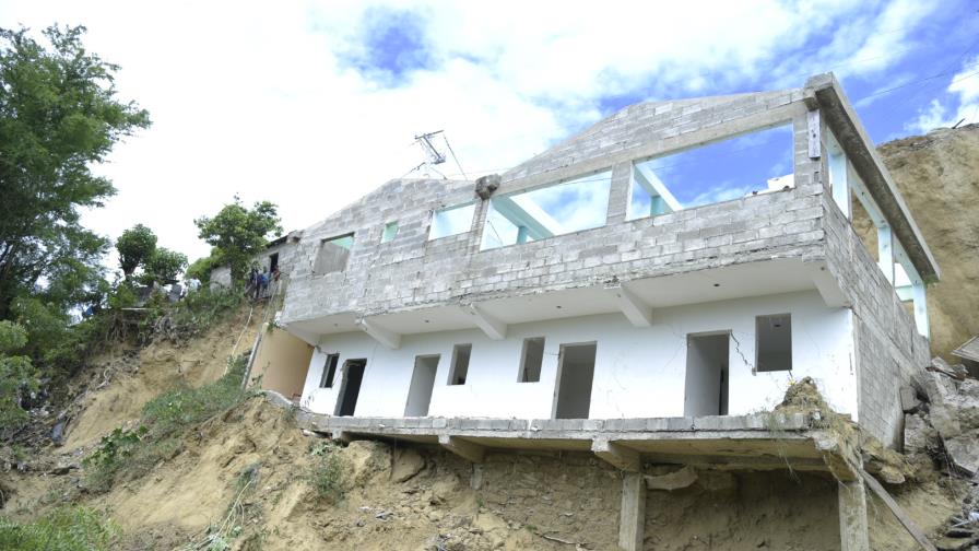 Al menos 1,315 personas desplazadas por continuas lluvias de últimos días Al menos 1,315 personas desplazadas por continuas lluvias de últimos días