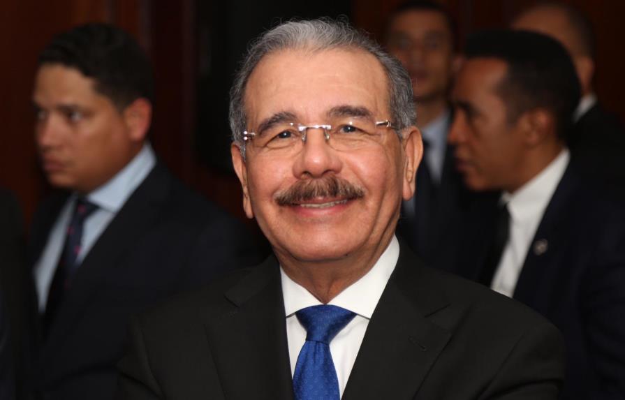 Danilo Medina designa nuevos embajadores en cuatro países