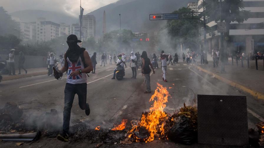 Muere mujer herida tras protesta oficialista en Venezuela; van 21 fallecidos