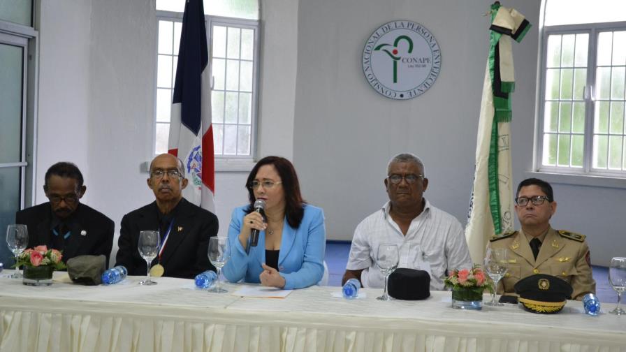 Conape agasaja excombatientes constitucionalistas de la Guerra de Abril 