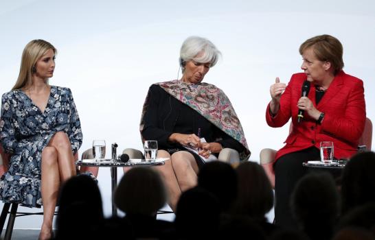 Ivanka Trump dice en cumbre de mujeres del G20 que su padre cree en la igualdad
