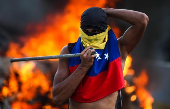 Aumenta a 25 el número de muertos por las protestas en Venezuela 