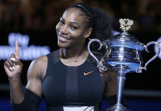 Serena Williams dice que divulgó embarazo por error 