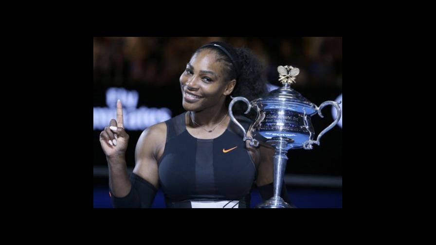 Serena Williams dice que divulgó embarazo por error 
