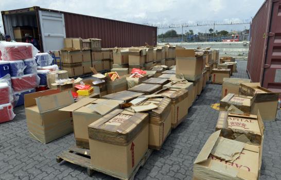 Aduanas se incauta de un contrabando de whisky y cigarrillos con valor de 50 millones de pesos
