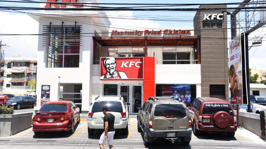 Empleada habría planificado asalto a sucursal de KFC en Bella Vista 
