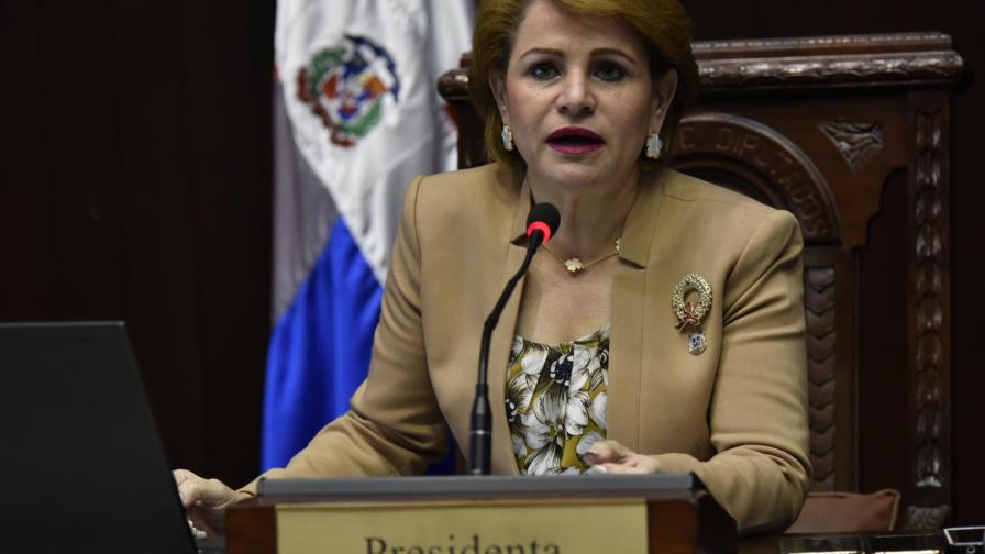 Presidenta Cámara de Diputados acusa a oposición de estar a la “defensiva” 