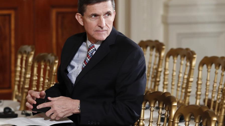 El Pentágono investiga pagos del extranjero a exasesor de Trump