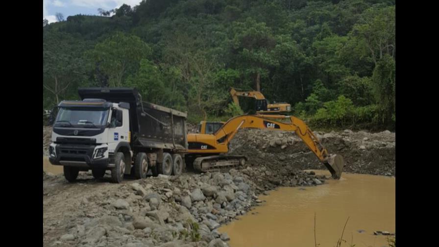 COE reporta 31 comunidades incomunicadas; lluvias continuarán en el fin de semana COE reporta 31 comunidades incomunicadas; lluvias continuarán en el fin de semana