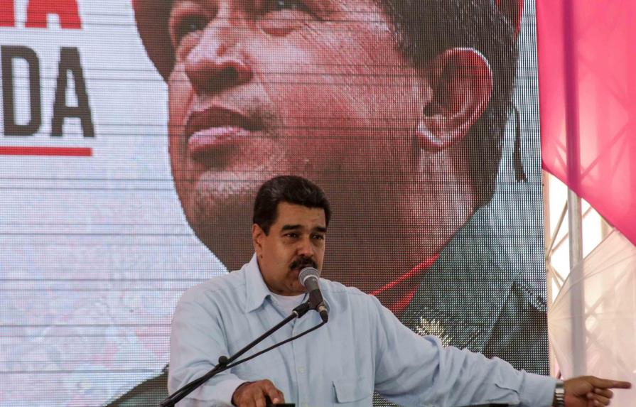 Maduro dice Almagro ha malversado fondos de la OEA para agredir a Venezuela
