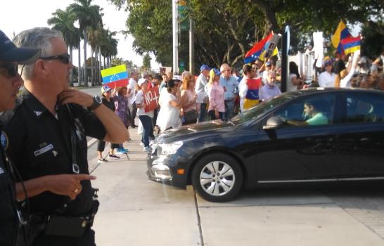 Movimiento Marcha Verde en Miami y venezolanos protestan contra Leonel 