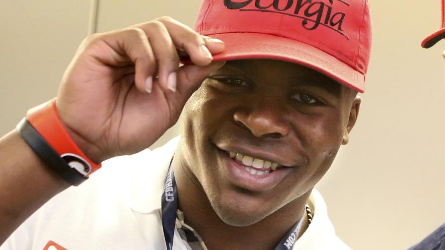 Arrestan a hijo de Holyfield por posesión de marihuana Arrestan a hijo de Holyfield por posesión de marihuana