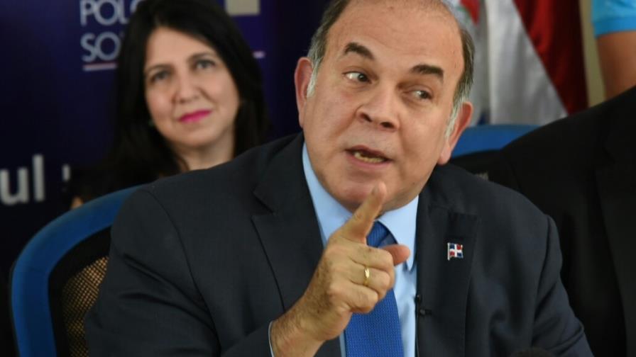 Pelegrín Castillo dice que se debe reformular aumento salarial y el empleo Pelegrín Castillo dice que se debe reformular aumento salarial y el empleo