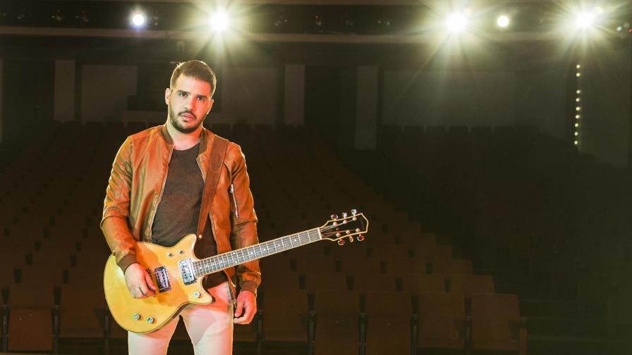 “Menor que usted”, la nueva canción del cantautor Pamel