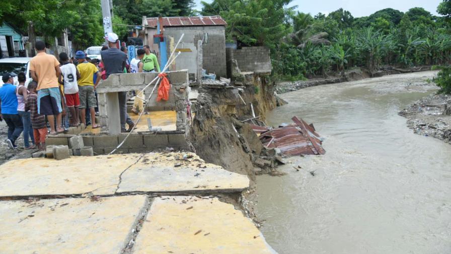 Niño de 8 años muere ahogado tras ser arrastrado por río Moca