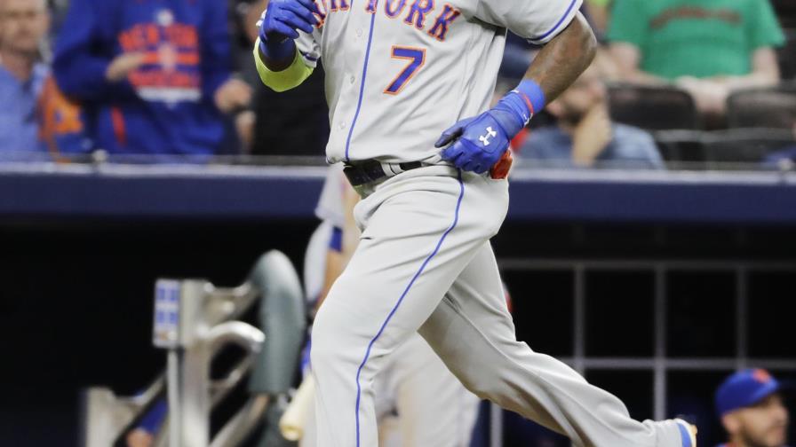 Conforto lidera triunfo de los Mets y Familia salva su segundo; Reyes da jonrón