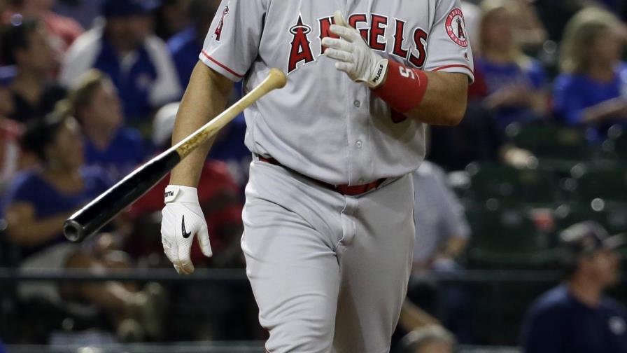Albert Pujols trata de no distraerse en la medida que se acerca a los 600 jonrones