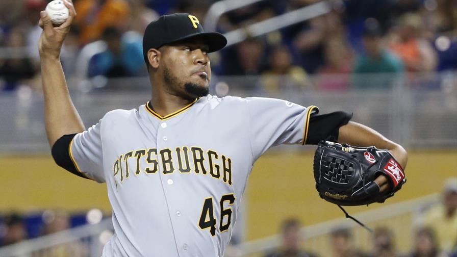 Iván Nova nombrado Lanzador del Mes en la Liga Nacional