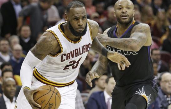 LeBron James eleva su figura en la NBA: Supera a Kareem Abdul-Jabbar y se acerca a Michael Jordan 