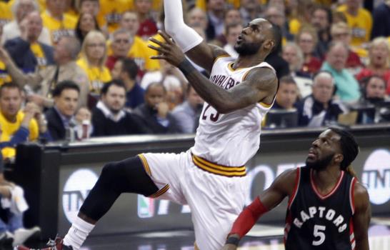 LeBron James eleva su figura en la NBA: Supera a Kareem Abdul-Jabbar y se acerca a Michael Jordan 