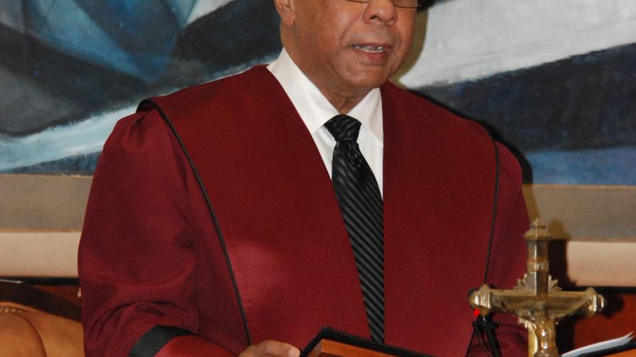 Presidente del Constitucional espera Consejo Magistratura escoja “lo mejor“ Presidente del Constitucional espera Consejo Magistratura escoja “lo mejor“