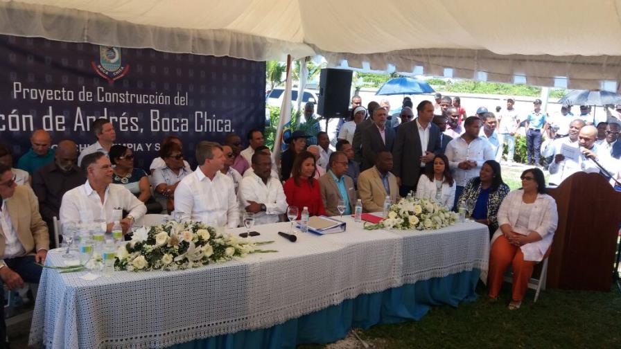 Inician construcción de Malecón en Boca Chica 