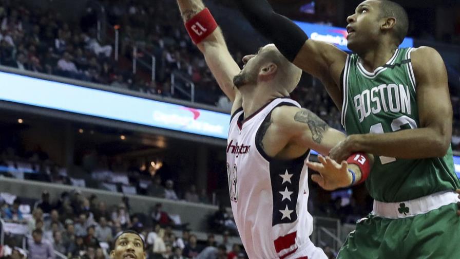 Wizards vencen a Celtics 116-89 y se acercan 2-1 en la serie 