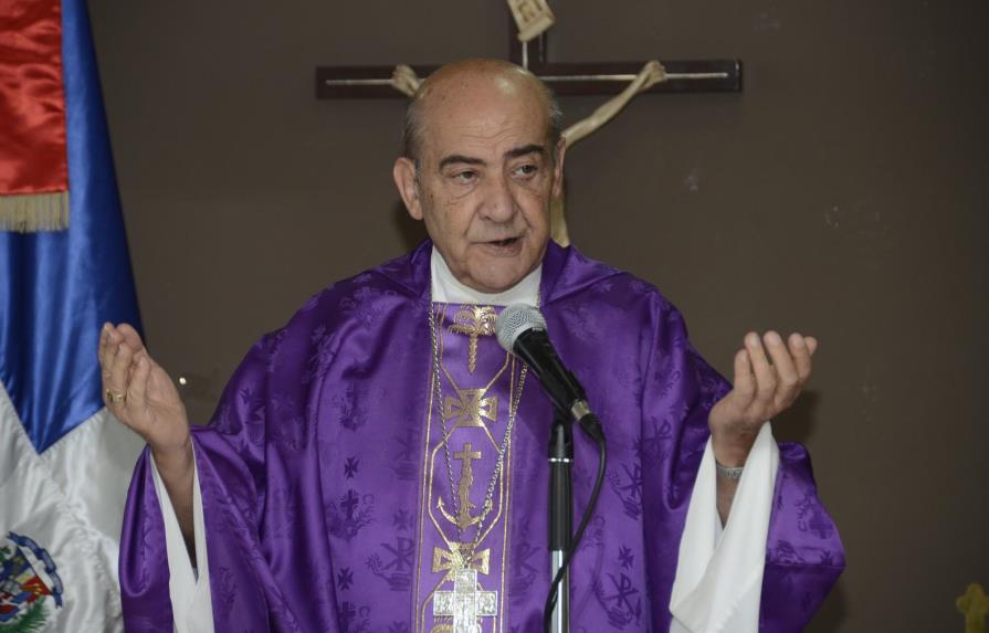 Arzobispado: Monseñor Amancio Escapa no ha muerto, su estado es delicado 