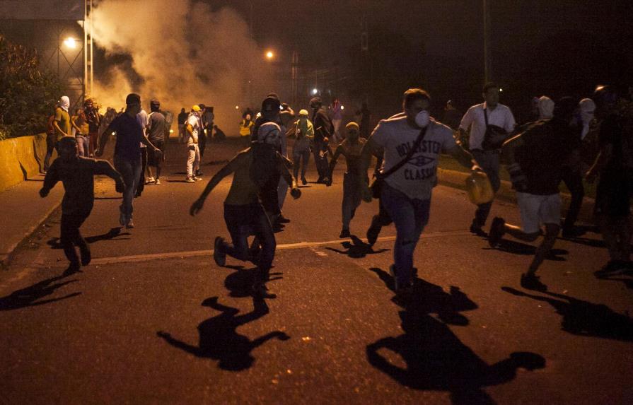 Fallece joven que fue herido en una marcha en Venezuela y suman ya 36 muertos