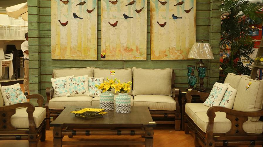 Realizan feria del Mueble 