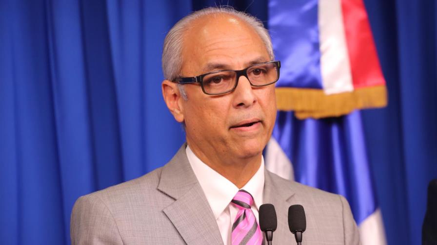 Cinco de los ocho miembros del Consejo Nacional de la Magistratura son abogados Cinco de los ocho miembros del Consejo Nacional de la Magistratura son abogados