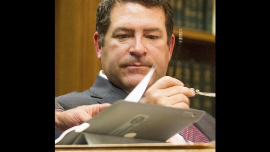 Renuncia el nominado por Trump para secretario del Ejército tras controversia