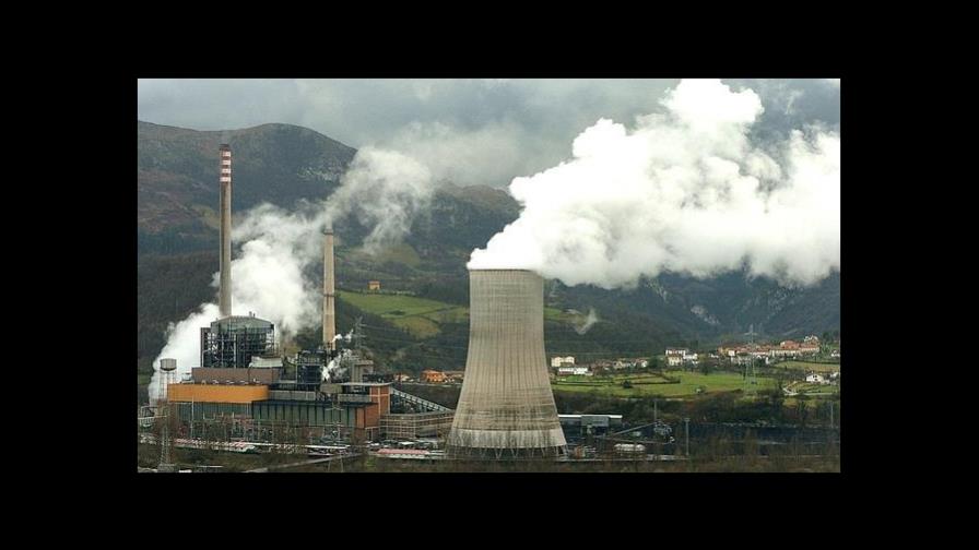 Greenpeace denuncia que emisiones de una central térmica causará 6,000 muertes prematuras 