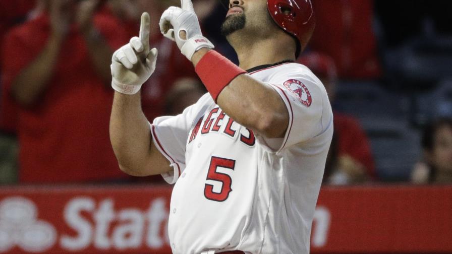 VIDEO: Albert Pujols dispara su jonrón 595 de por vida